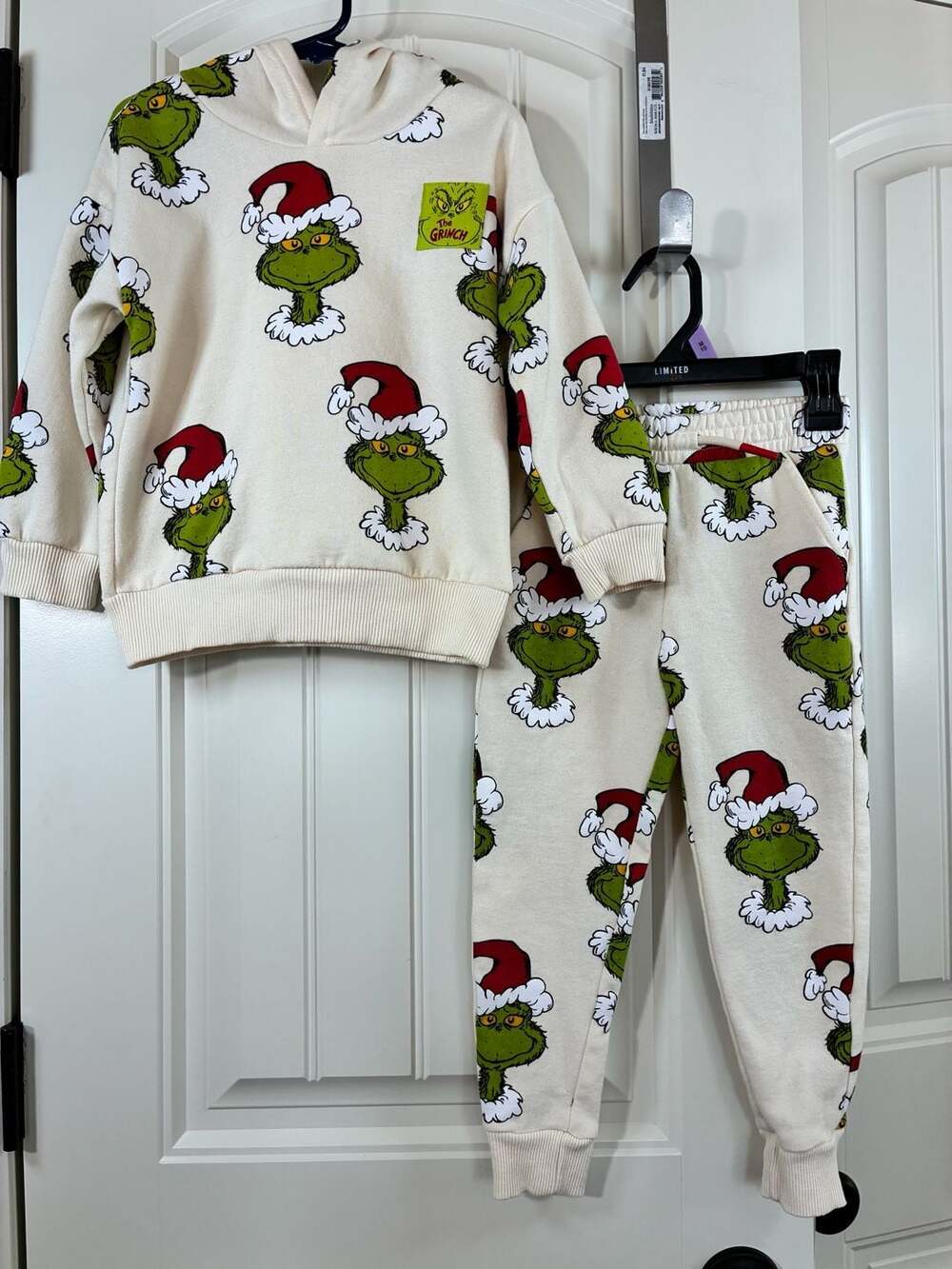 The Grinch Kids Clothing Set Size 5 Dr. Seuss